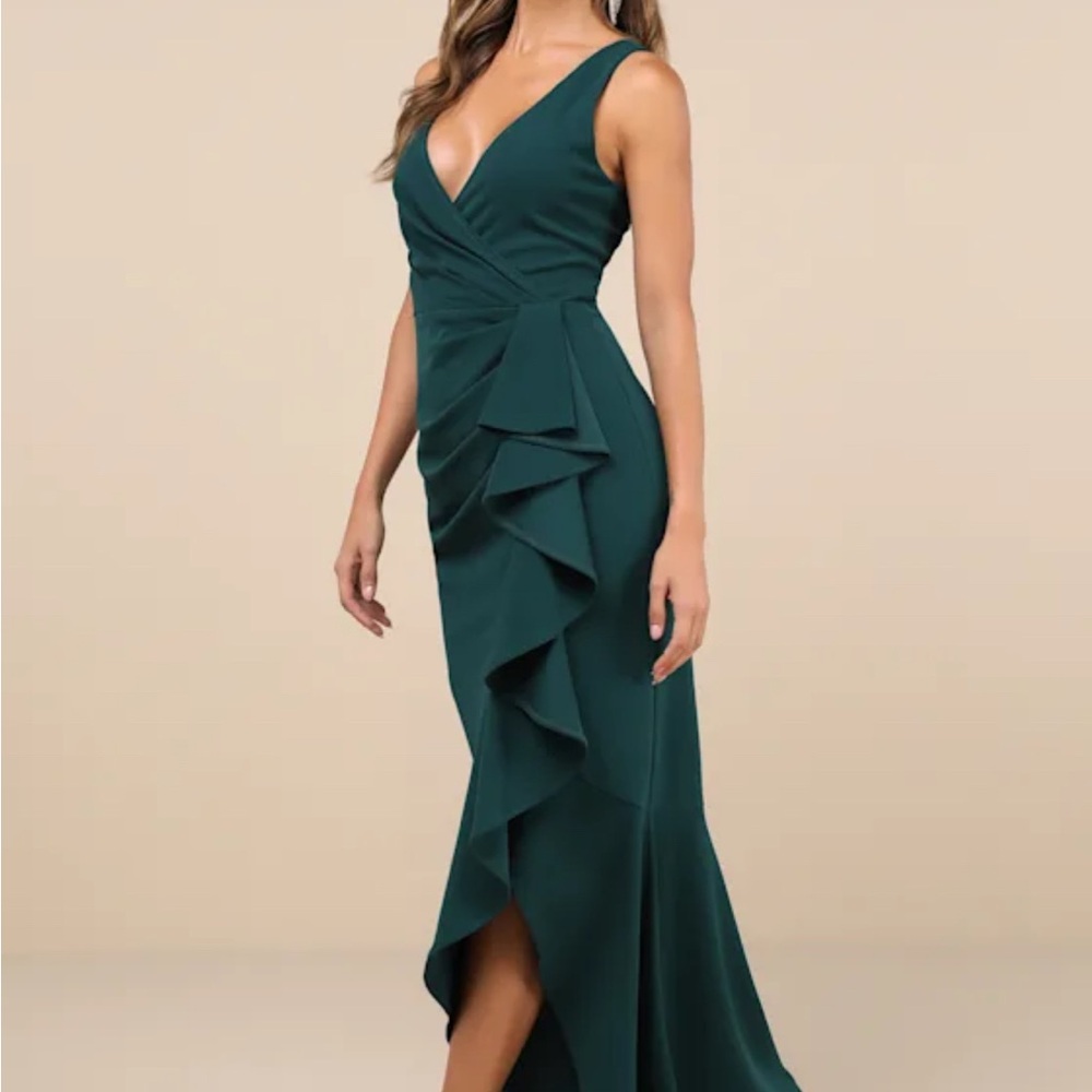 Lulu's Emerald Ruffle Wedding Dress - Picture 2 of 3